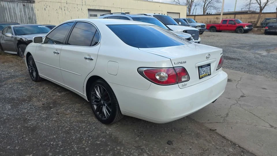 2002 Lexus ES 4th Gen - Image 4 of 12