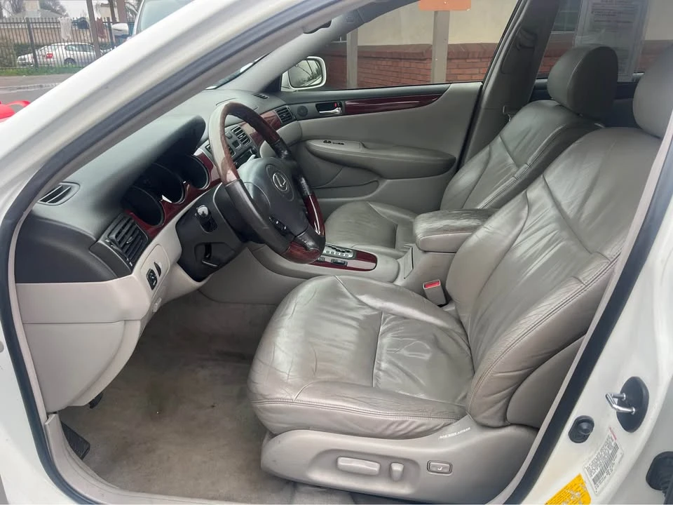 2002 Lexus ES 4th Gen - Image 14 of 16