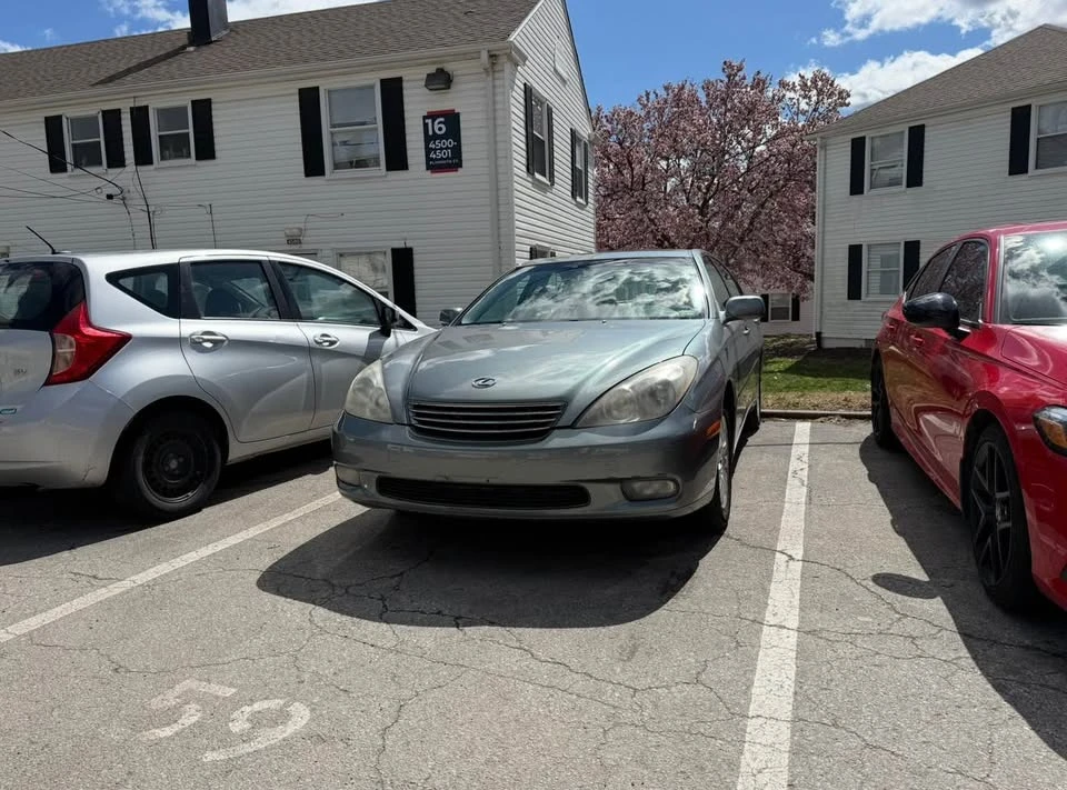 2002 Lexus ES 3rd Gen - Image 2 of 2