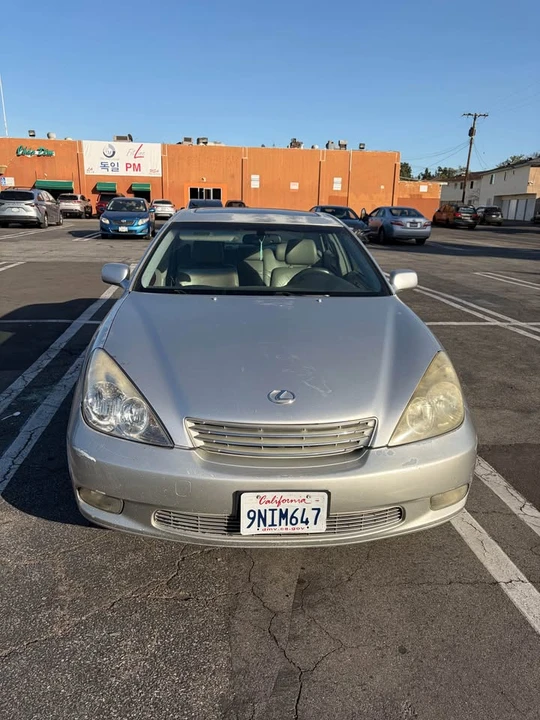 2002 Lexus ES 3rd Gen - Image 8 of 13