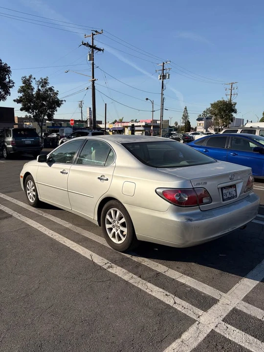 2002 Lexus ES 3rd Gen - Image 3 of 13
