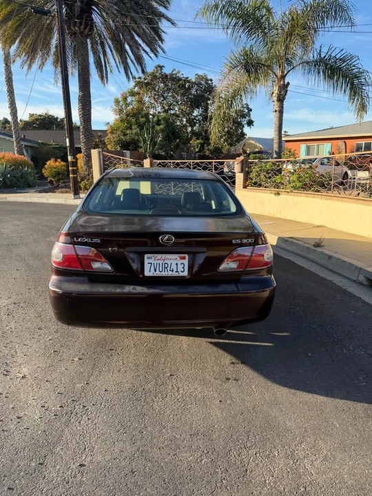 2002 Lexus ES 3rd Gen - Image 4 of 11