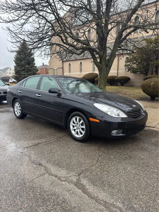 2002 Lexus ES 4th Gen - Image 2 of 19