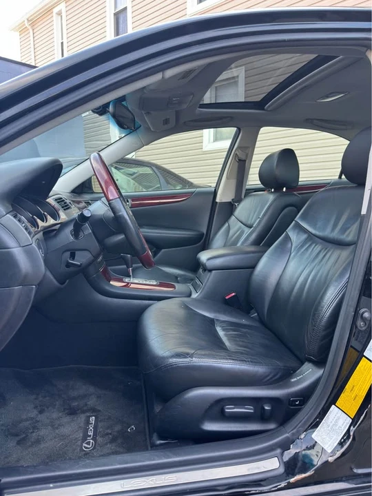 2002 Lexus ES 4th Gen - Image 9 of 19