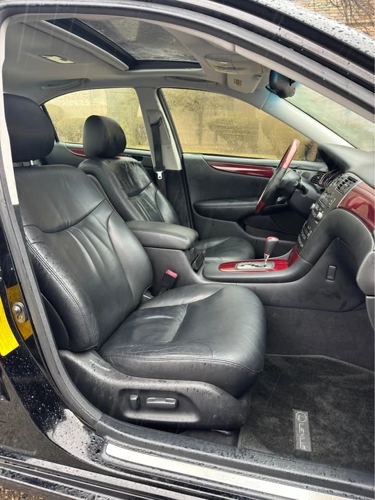 2002 Lexus ES 4th Gen - Image 14 of 19