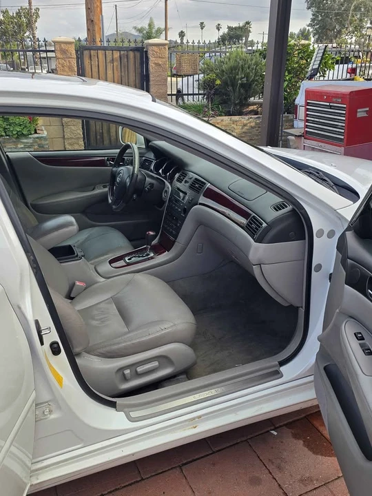 2002 Lexus ES 3rd Gen - Image 7 of 11