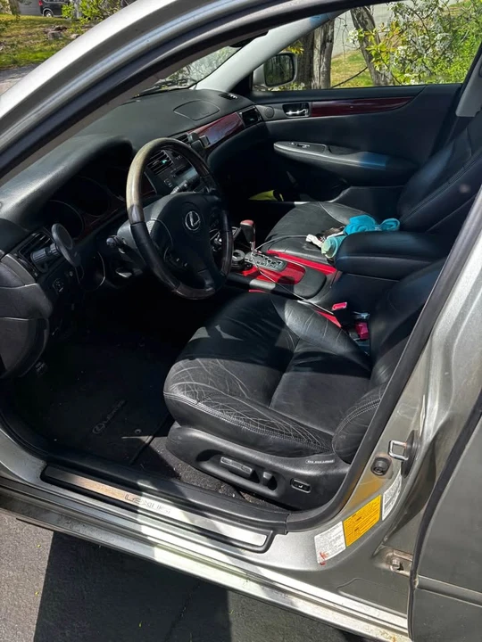 2002 Lexus ES 4th Gen - Image 4 of 10