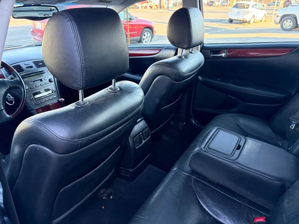 2002 Lexus ES 3rd Gen - Image 8 of 14