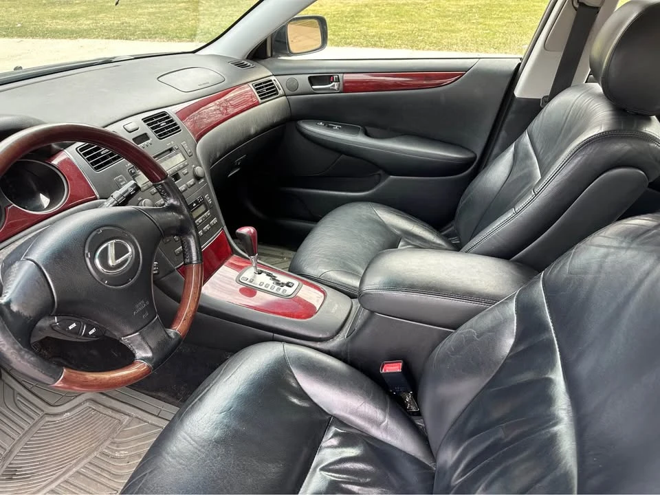 2002 Lexus ES 4th Gen - Image 5 of 6