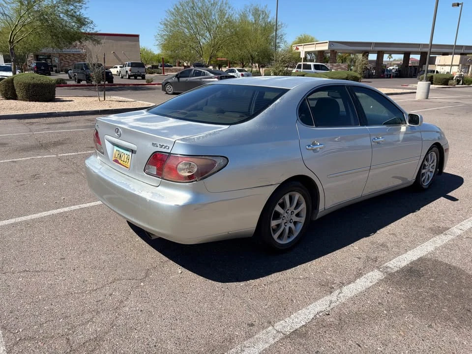 2002 Lexus ES 4th Gen - Image 4 of 8