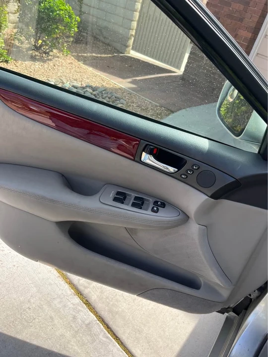 2002 Lexus ES 4th Gen - Image 10 of 13