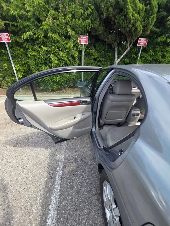 2002 Lexus ES 4th Gen - Image 9 of 20