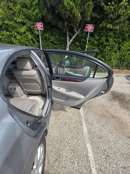 2002 Lexus ES 4th Gen - Image 8 of 20