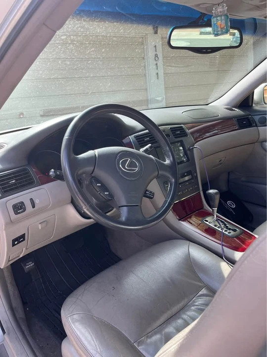 2002 Lexus ES 4th Gen - Image 9 of 13