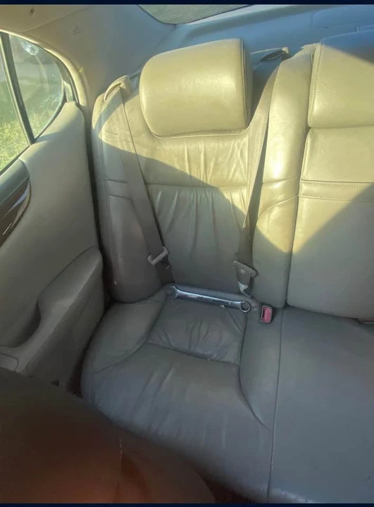 2002 Lexus ES 4th Gen - Image 7 of 9