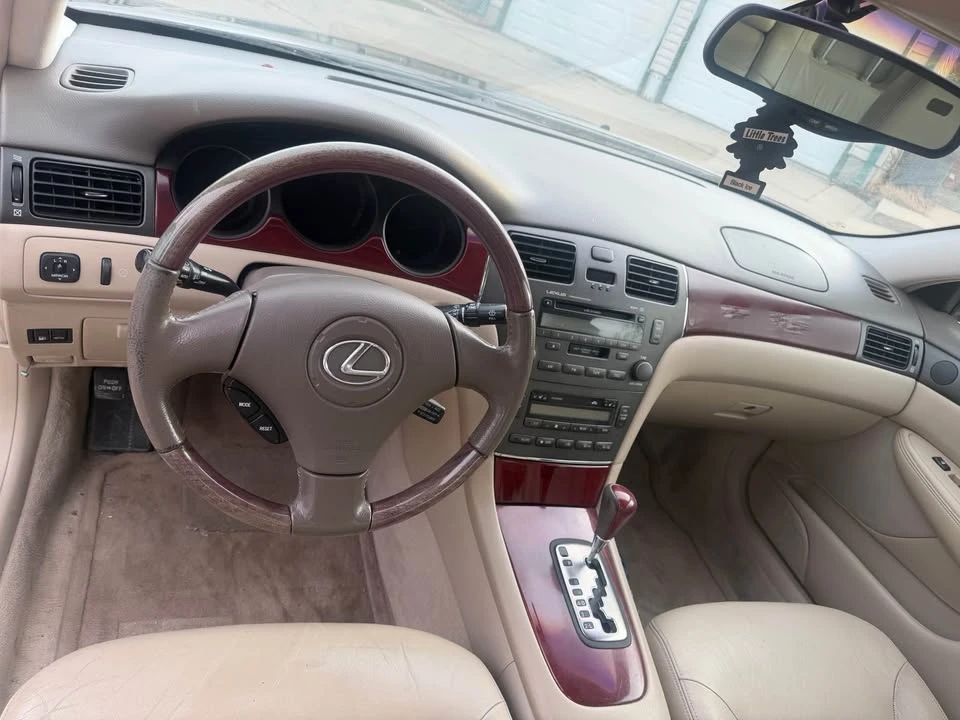 2002 Lexus ES 4th Gen - Image 6 of 11
