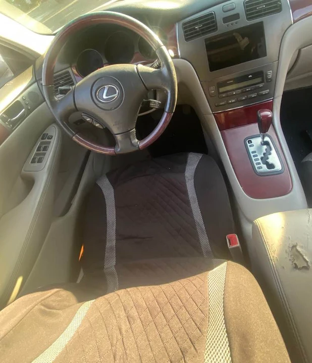2002 Lexus ES 4th Gen - Image 8 of 9