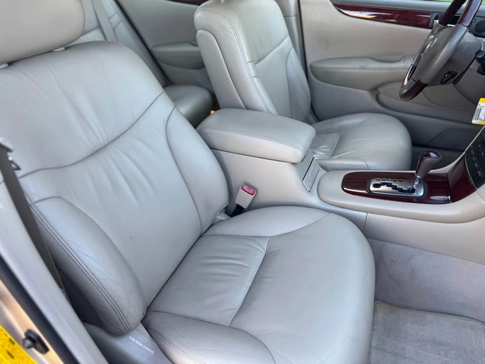 2002 Lexus ES 4th Gen - Image 12 of 20