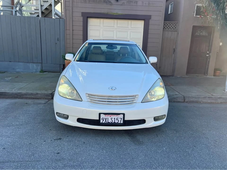 2002 Lexus ES 4th Gen - Image 3 of 18