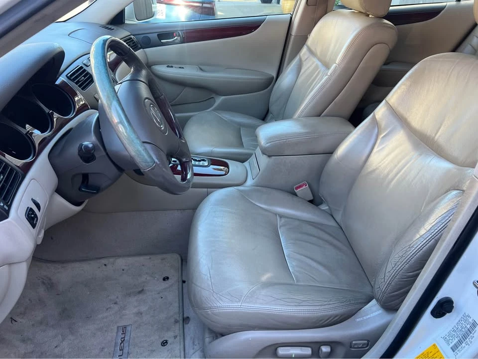 2002 Lexus ES 4th Gen - Image 16 of 18