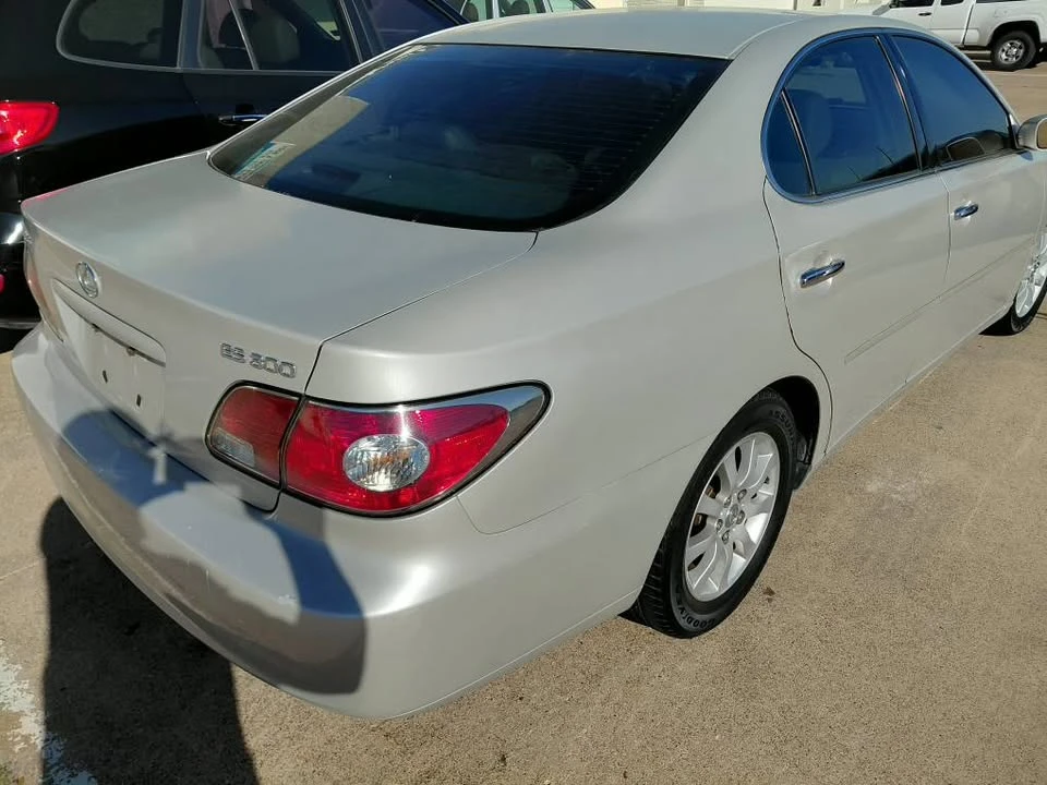 2002 Lexus ES 4th Gen - Image 4 of 7