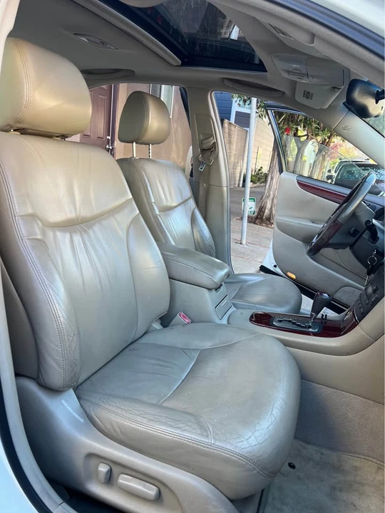 2002 Lexus ES 4th Gen - Image 15 of 18