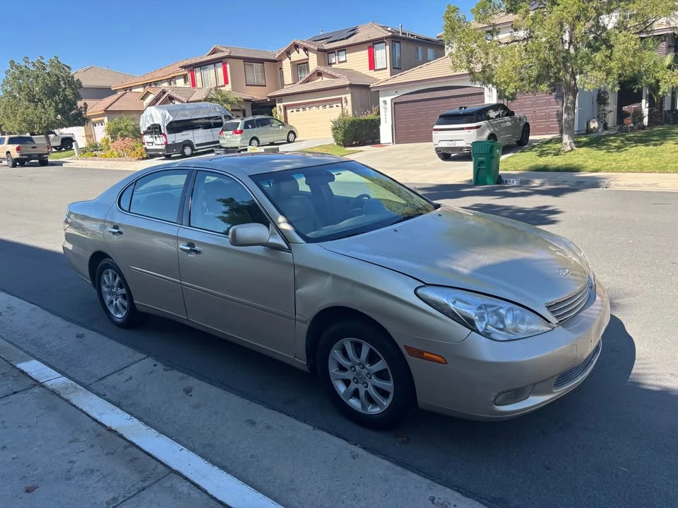 2002 Lexus ES 4th Gen - Image 2 of 8