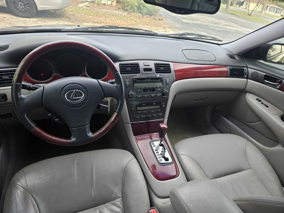 2002 Lexus ES 4th Gen - Image 4 of 10