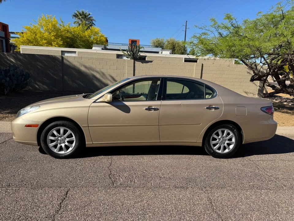 2002 Lexus ES 4th Gen - Image 2 of 20