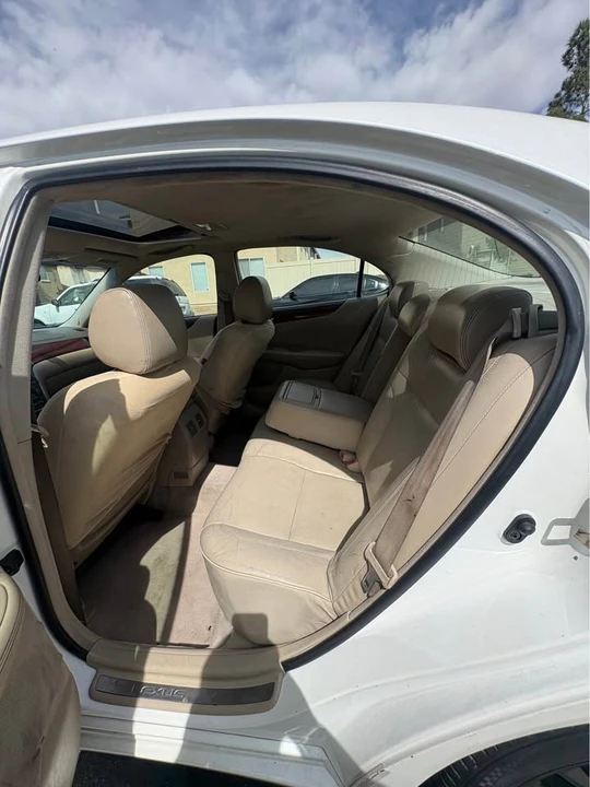 2002 Lexus ES 4th Gen - Image 12 of 14