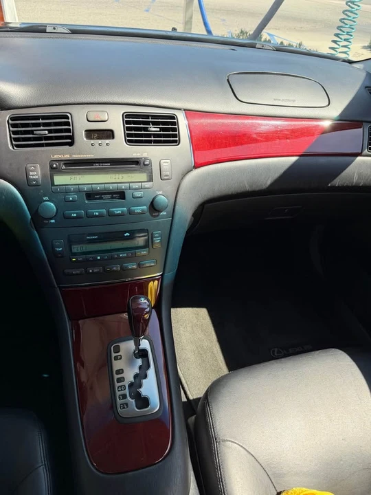 2002 Lexus ES 4th Gen - Image 7 of 9