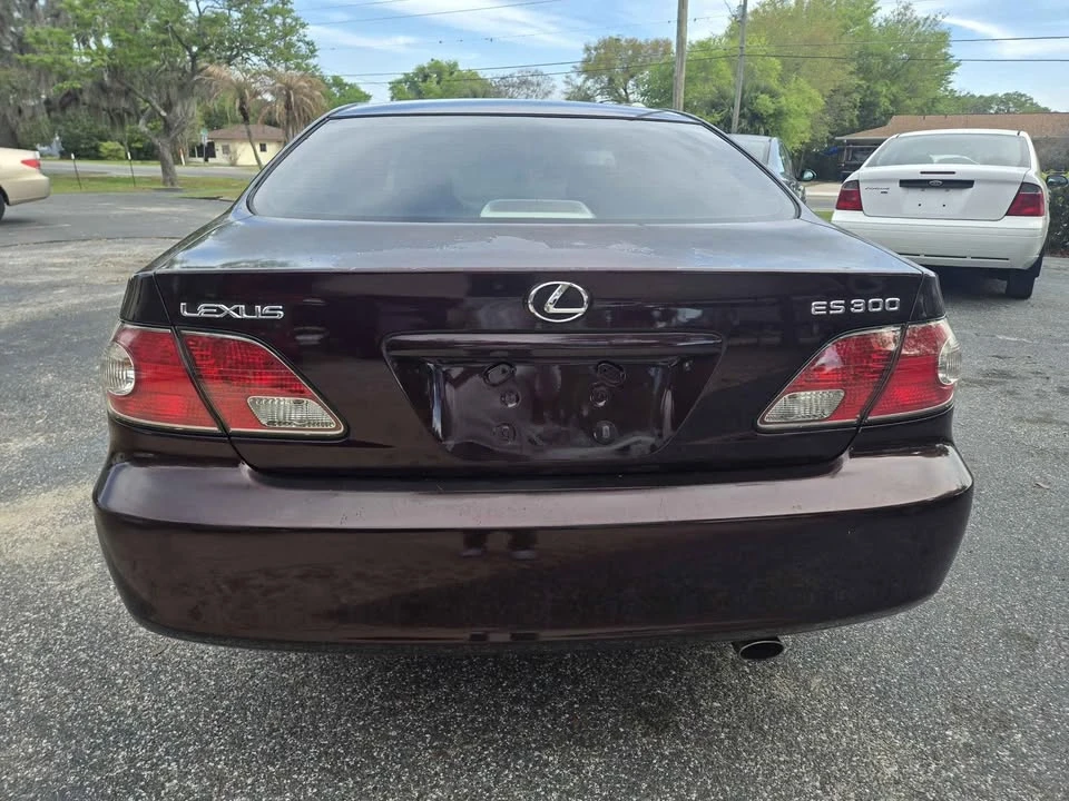 2002 Lexus ES 4th Gen - Image 9 of 10