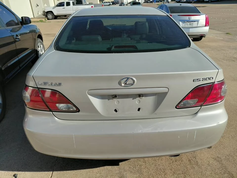 2002 Lexus ES 4th Gen - Image 2 of 7