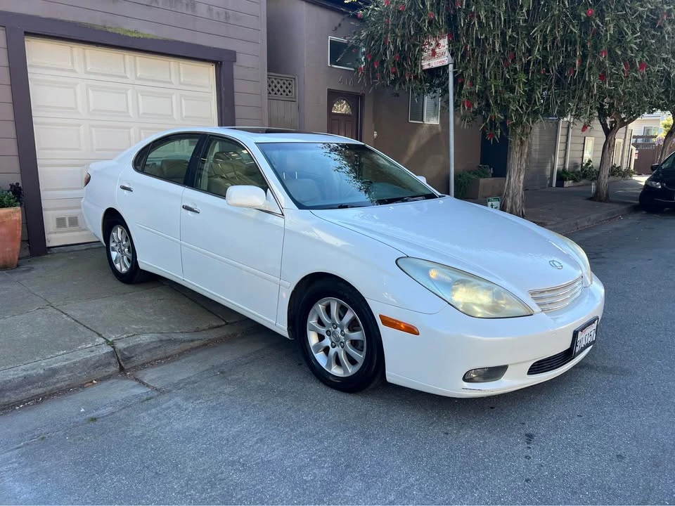 2002 Lexus ES 4th Gen - Image 4 of 18