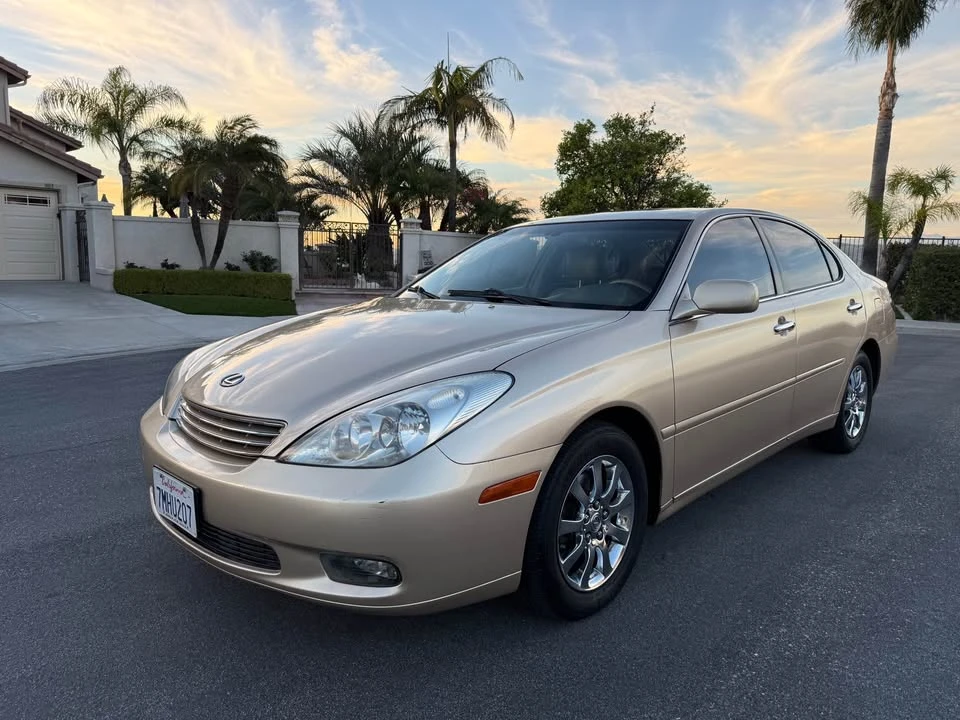 2002 Lexus ES 4th Gen - Image 4 of 16