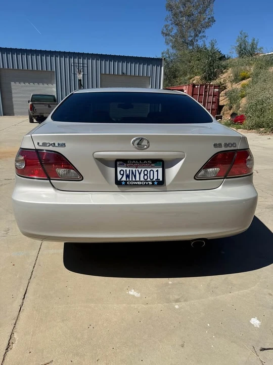 2002 Lexus ES 4th Gen - Image 4 of 8