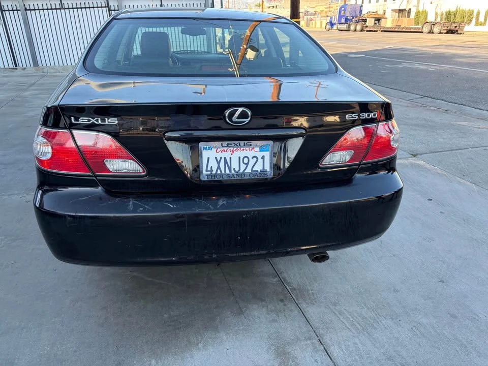 2002 Lexus ES 4th Gen - Image 2 of 20