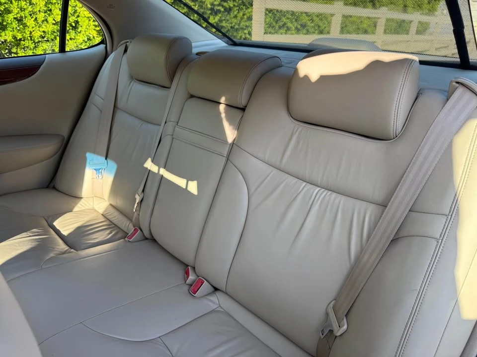 2002 Lexus ES 4th Gen - Image 12 of 17
