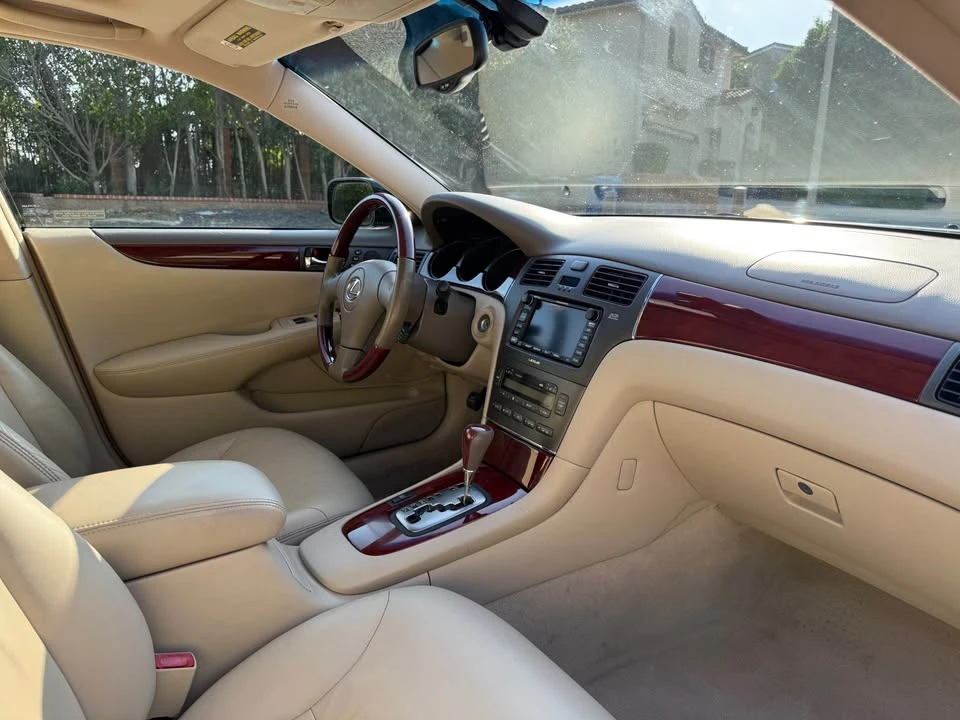 2002 Lexus ES 4th Gen - Image 8 of 17