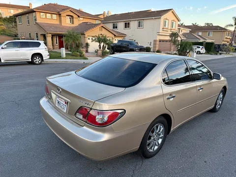 2002 Lexus ES 300 Sedan