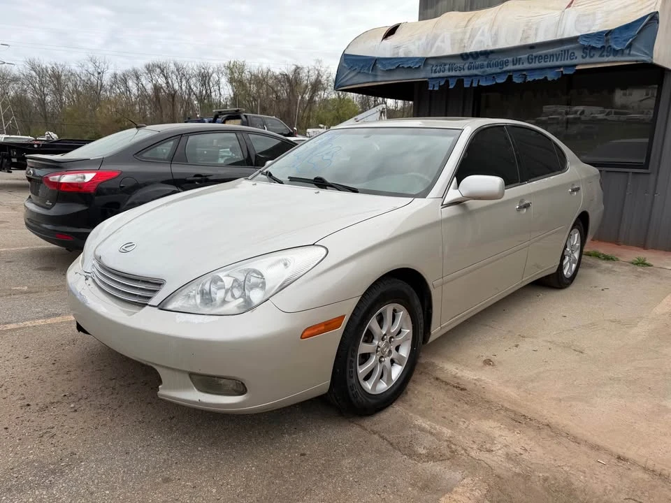2002 Lexus ES 4th Gen - Image 2 of 11