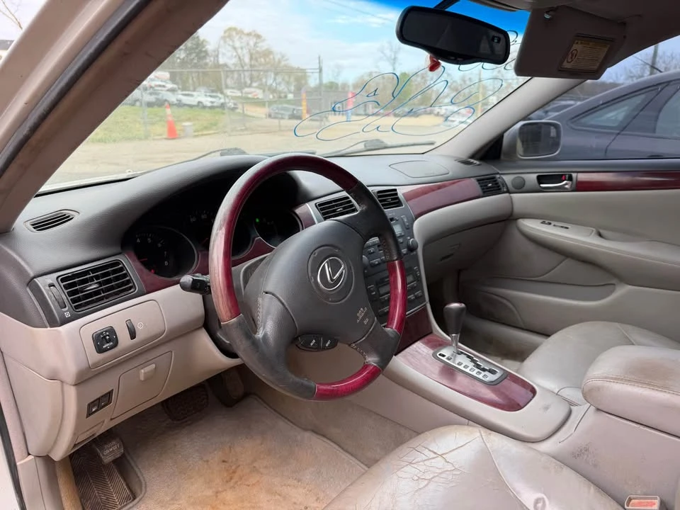 2002 Lexus ES 4th Gen - Image 6 of 11