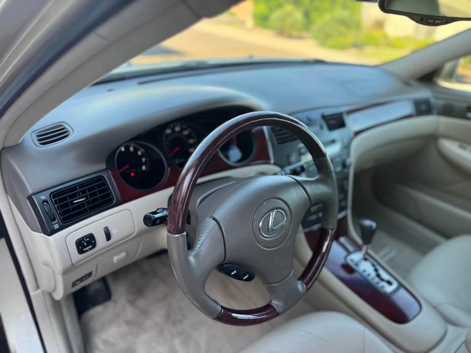 2002 Lexus ES 4th Gen - Image 8 of 20