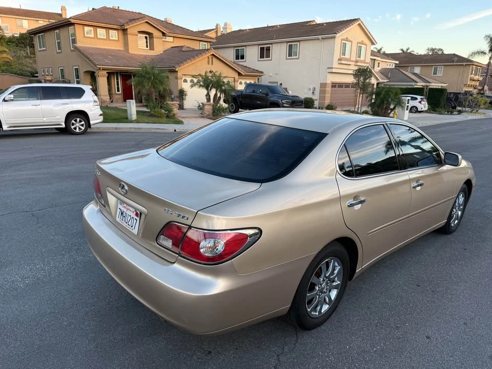 2002 Lexus ES 4th Gen - Image 3 of 17