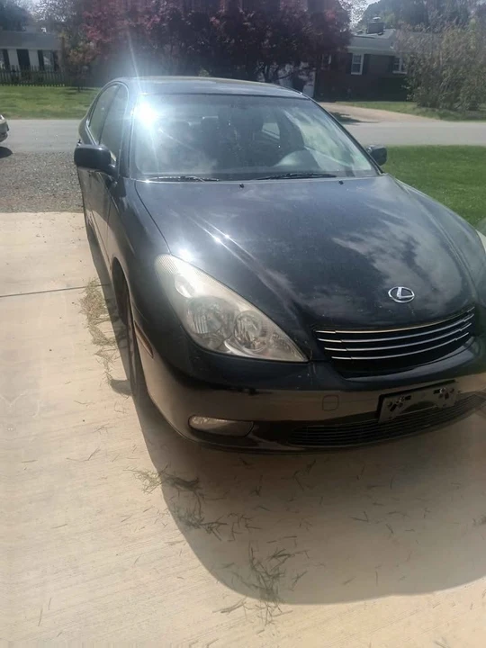 2002 Lexus ES 4th Gen - Image 2 of 2