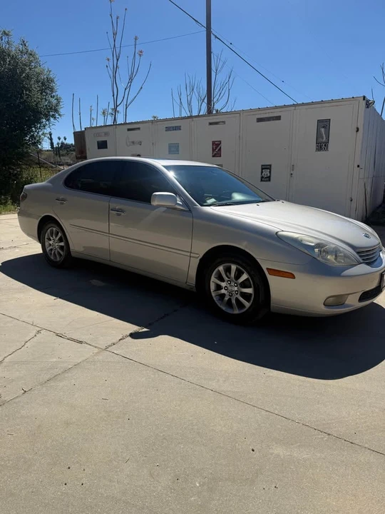 2002 Lexus ES 4th Gen - Image 3 of 8