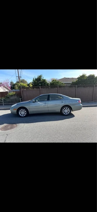 2002 Lexus ES 4th Gen - Image 2 of 9