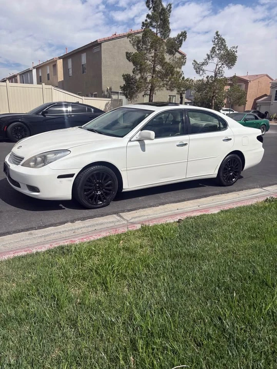 2002 Lexus ES 4th Gen - Image 4 of 15