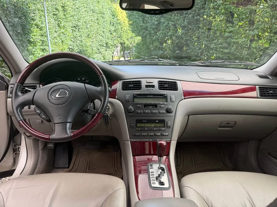 2002 Lexus ES 4th Gen - Image 6 of 7