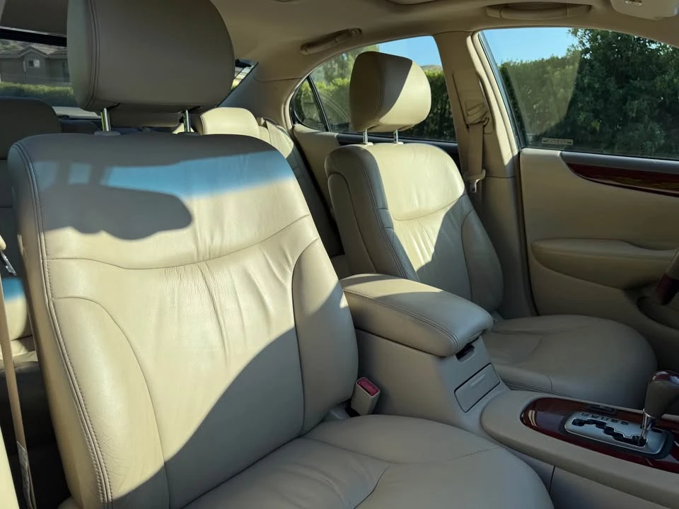 2002 Lexus ES 4th Gen - Image 10 of 17